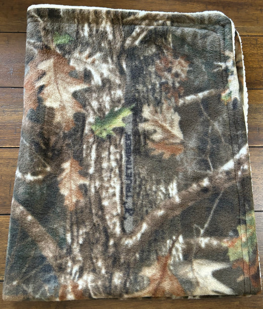 "Real Tree" Blanket